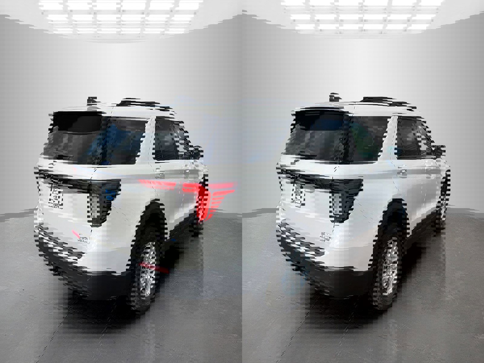 New 2026 Ford Explorer Active image 4