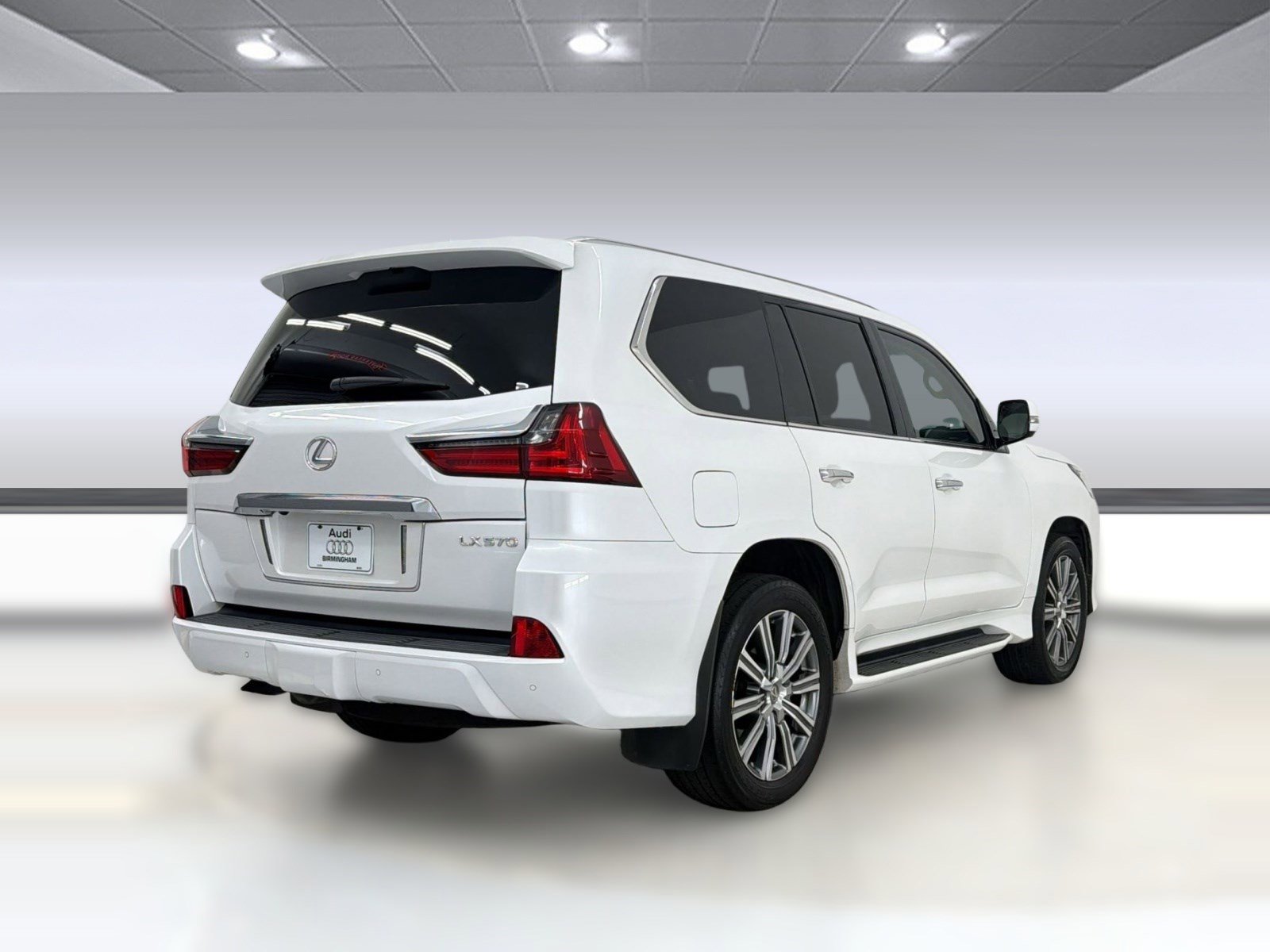 Used 2019 Lexus LX 570 4WD w/ Luxury Package image 9