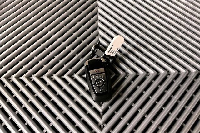 Used 2025 Ford Bronco Badlands AWD/4WD image 10