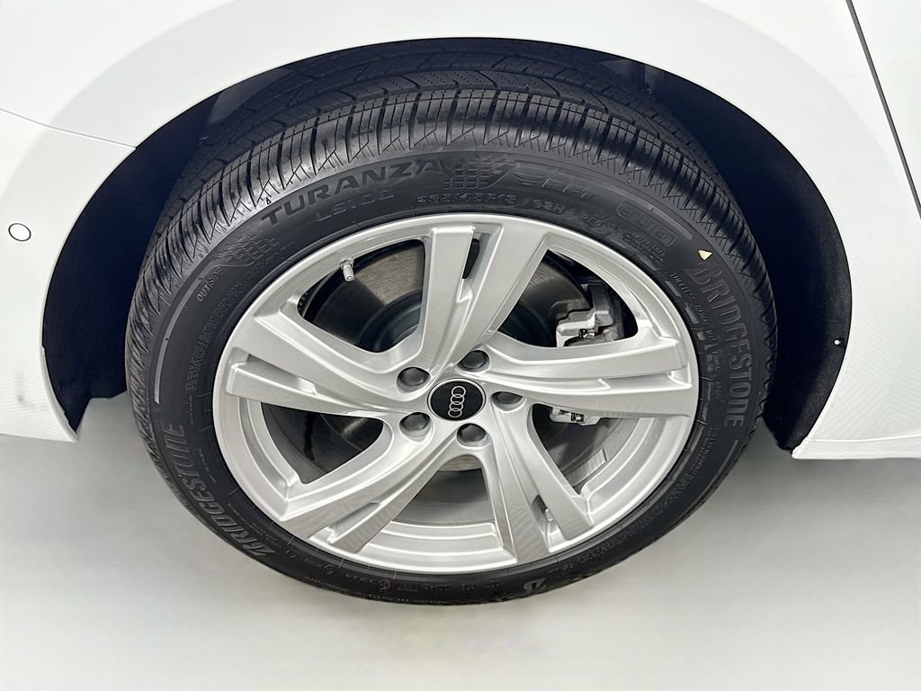 New 2025 Audi A5 2.0T Premium image 32