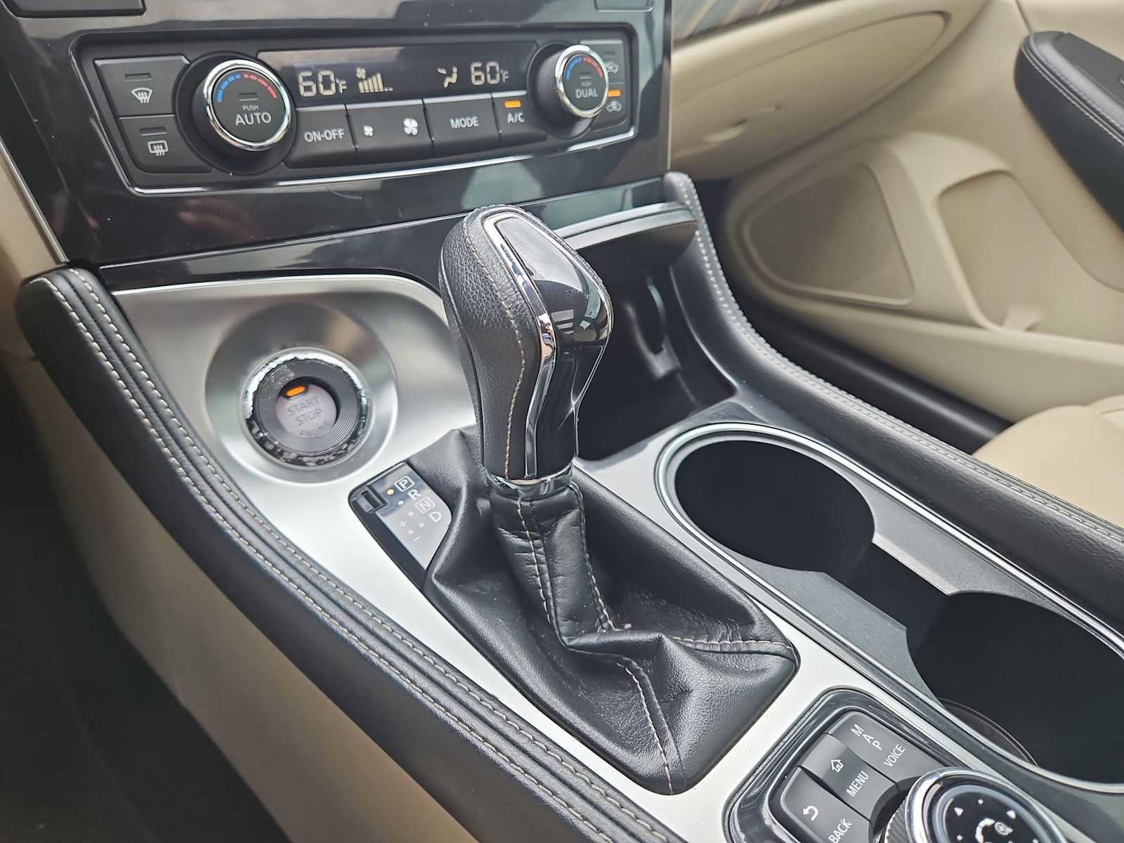 Used 2017 Nissan Maxima Platinum image 39