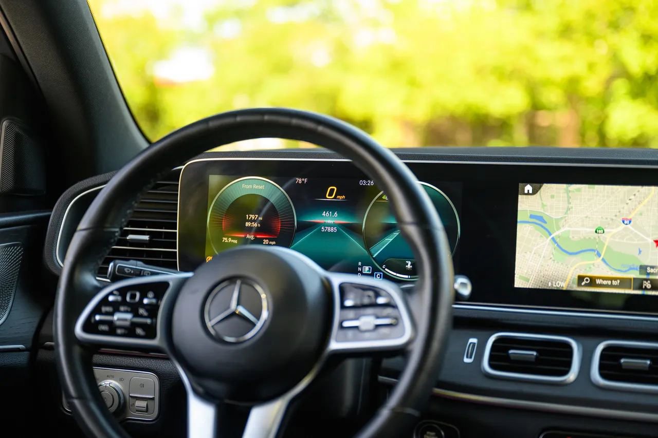 Used 2021 Mercedes-Benz GLE 350 w/ Premium Package image 28