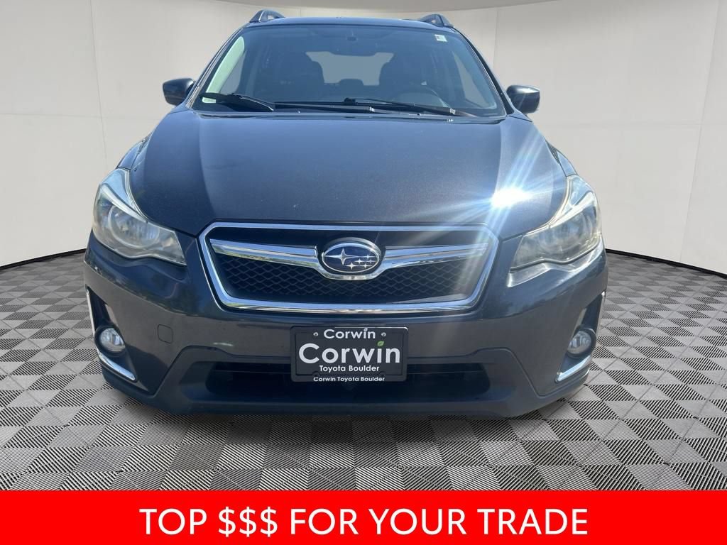 Used 2017 Subaru Crosstrek 2.0i Premium w/ Popular Package #2 AWD/4WD image 2