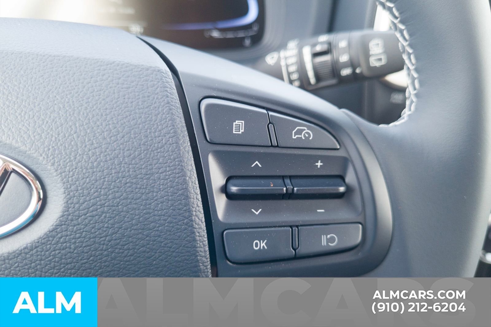 Certified 2025 Hyundai Venue Limited image 26