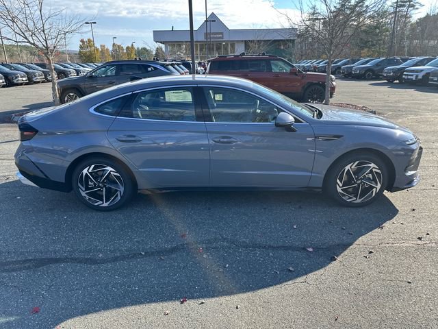 New 2026 Hyundai Sonata SEL FWD image 6