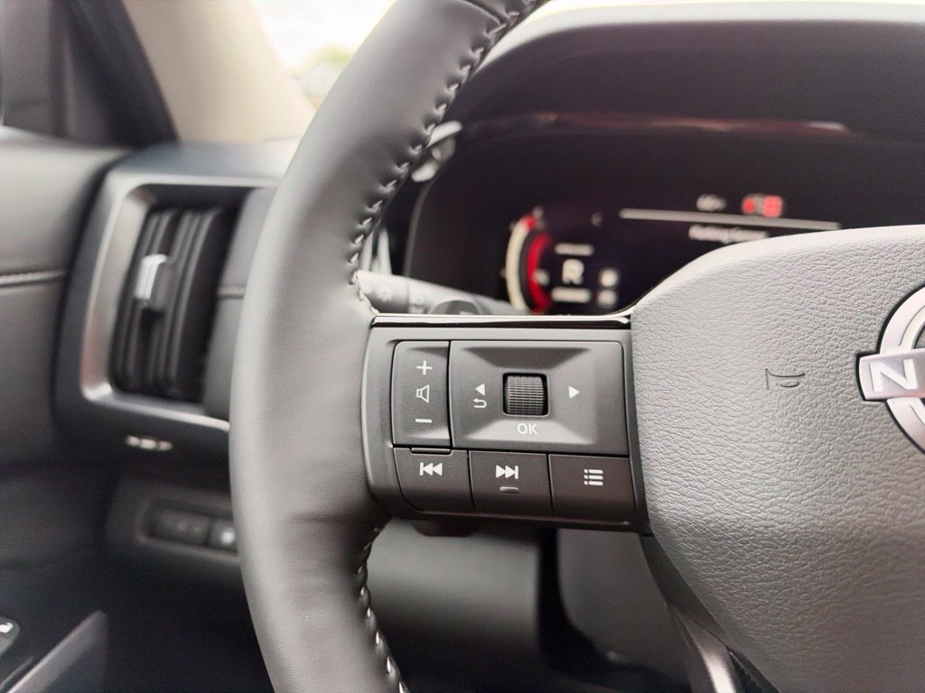 New 2026 Nissan Pathfinder SL FWD image 16