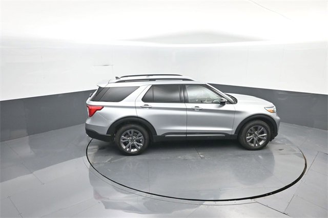 Certified 2023 Ford Explorer XLT w/ Equipment Group 202A image 28