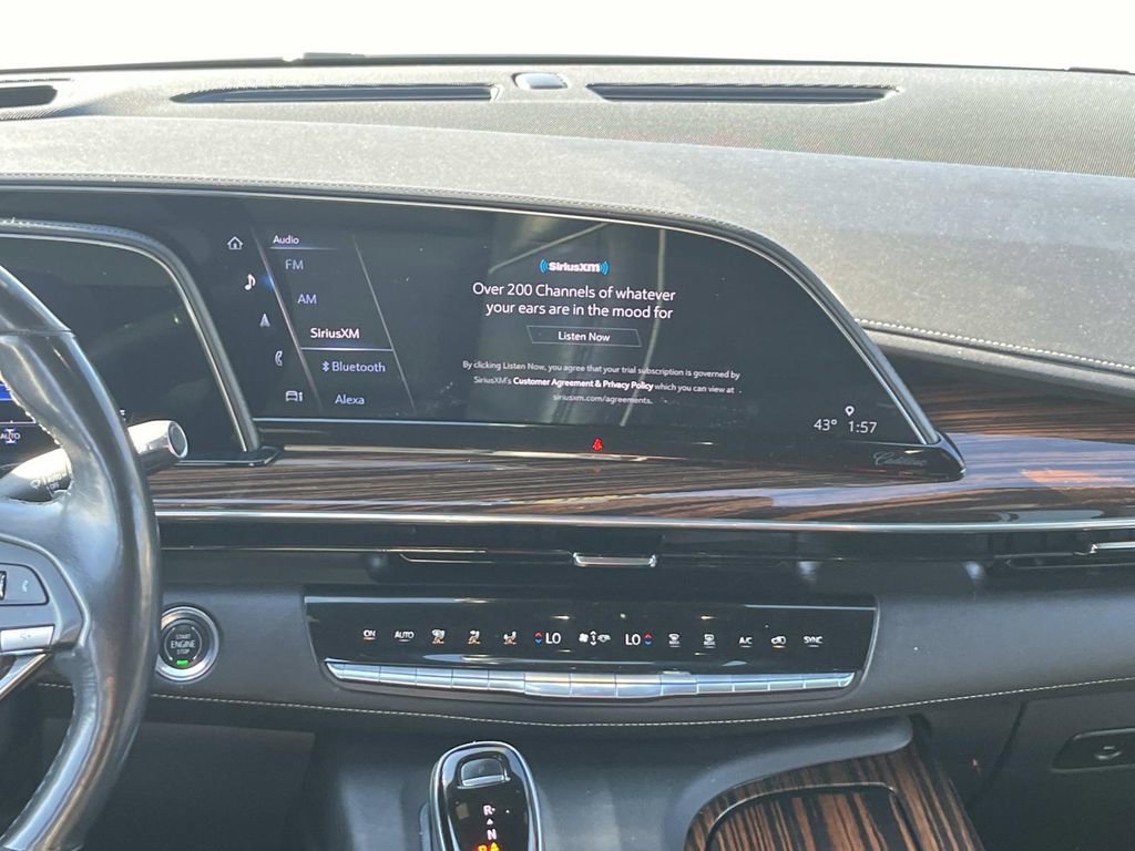 Used 2021 Cadillac Escalade Premium Luxury w/ Performance Package image 16