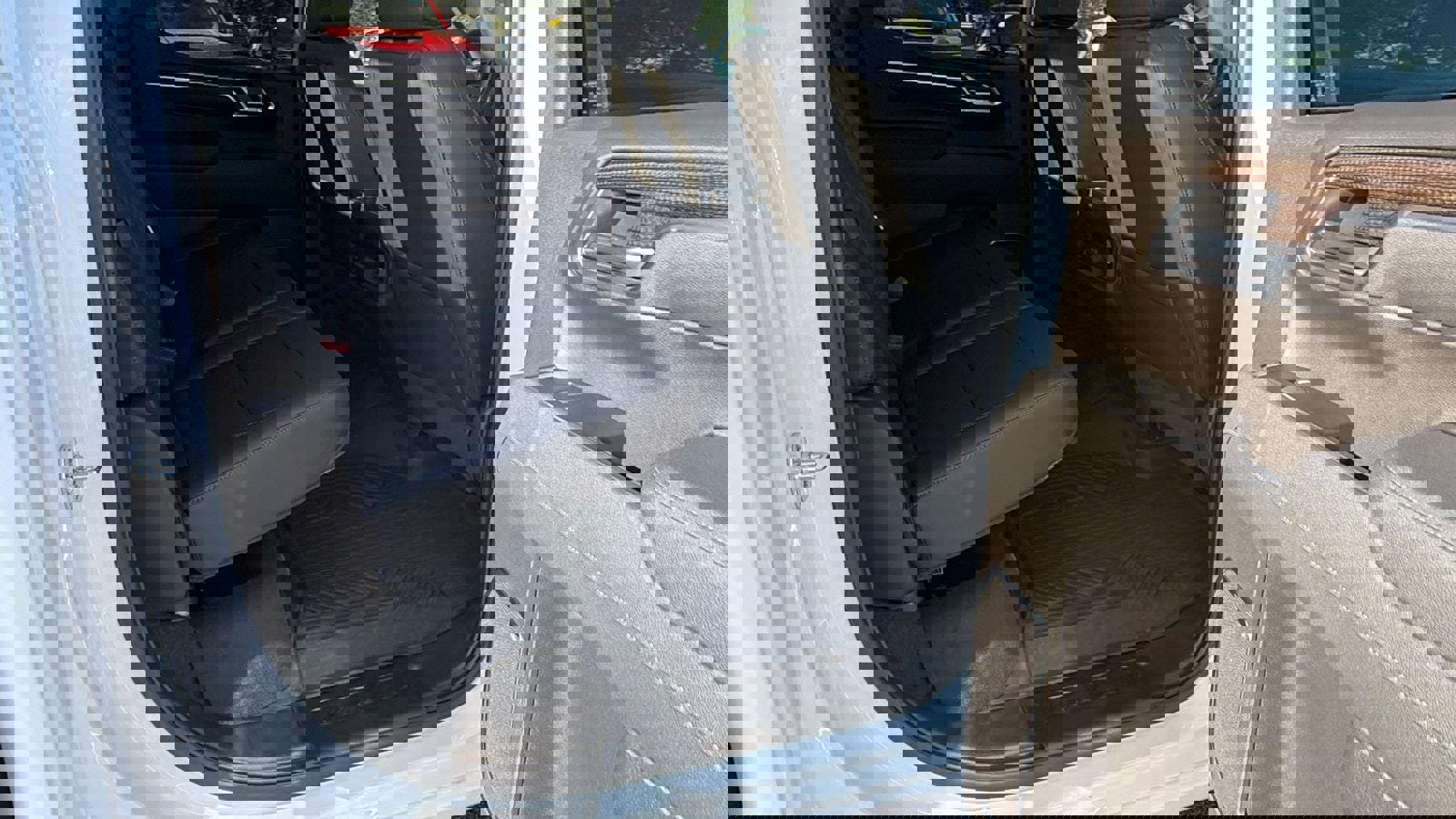 Certified 2025 Chevrolet Silverado 1500 LT Trail Boss w/ Convenience Package II AWD/4WD image 18