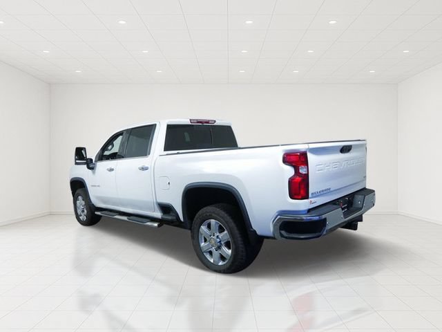 Used 2022 Chevrolet Silverado 3500 LTZ AWD/4WD image 5