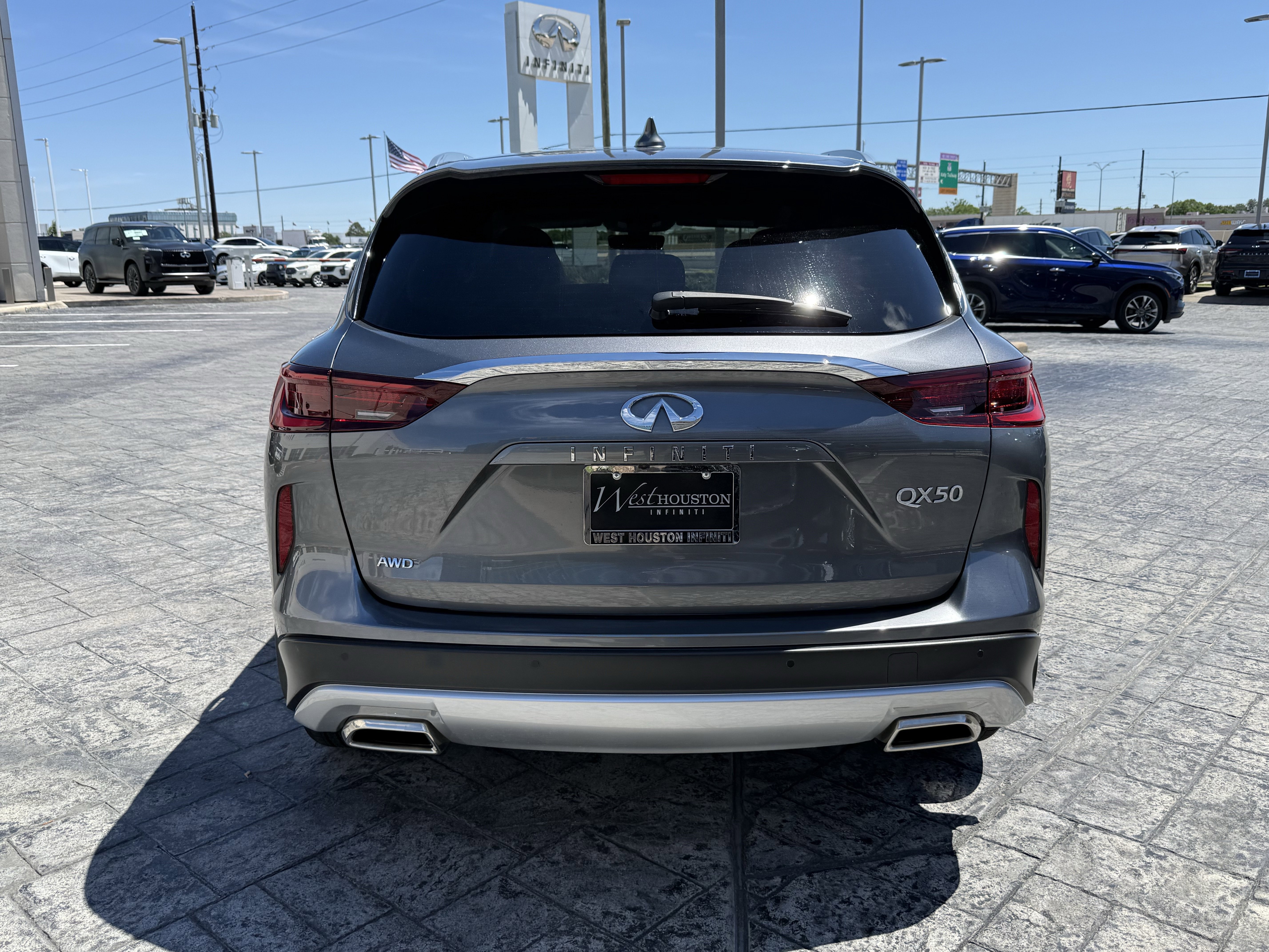 Certified 2025 INFINITI QX50 Luxe image 6