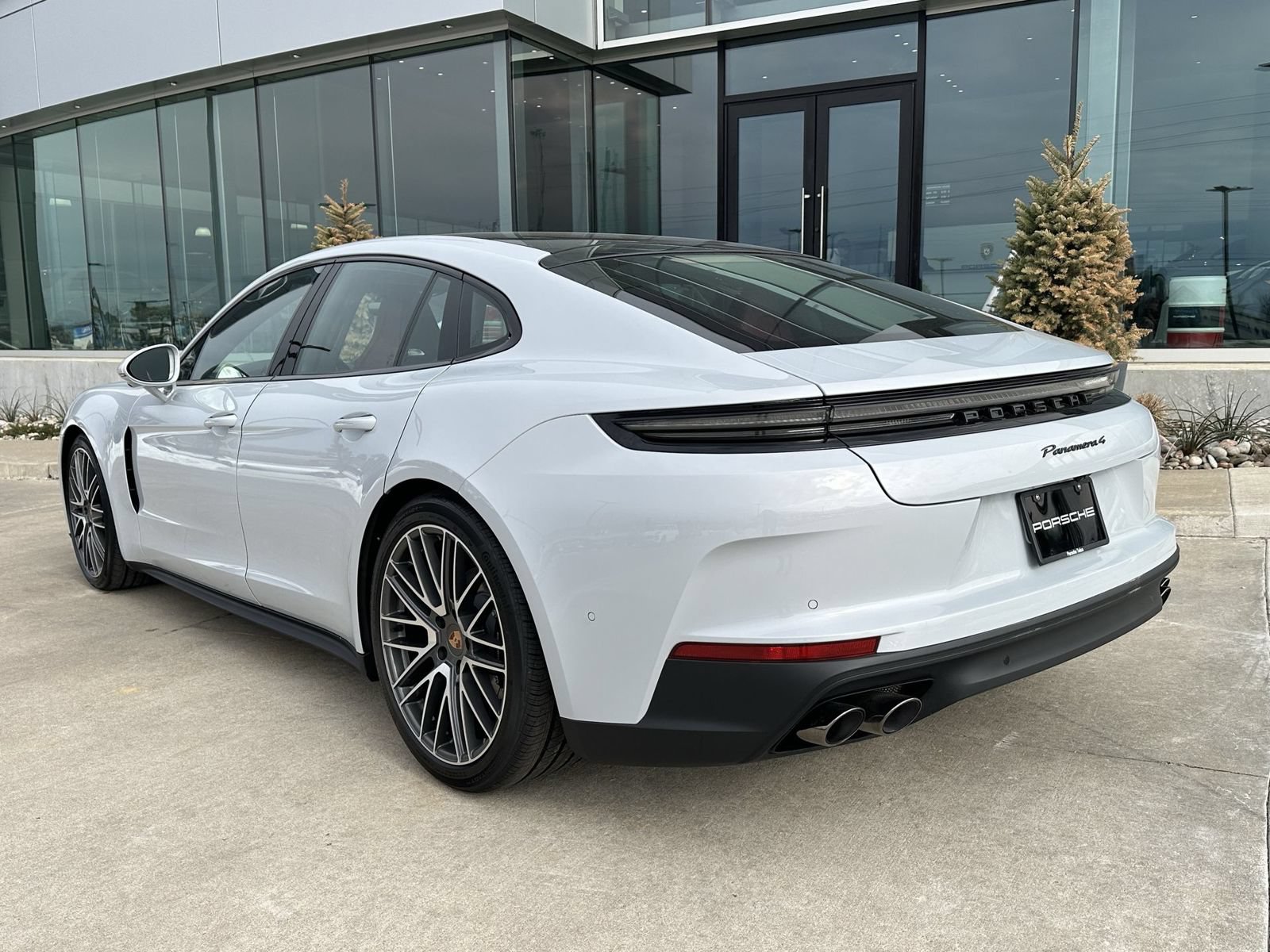 New 2026 Porsche Panamera 4 AWD/4WD image 3