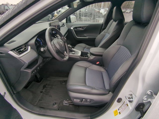 Certified 2025 Toyota RAV4 XSE image 8
