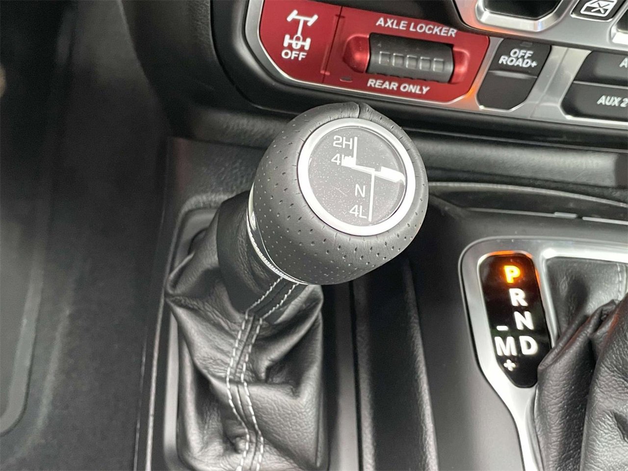 New 2025 Jeep Gladiator Mojave w/ Safety Group image 23