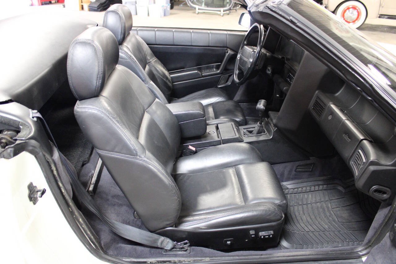 Used 1993 Cadillac Allante FWD image 37