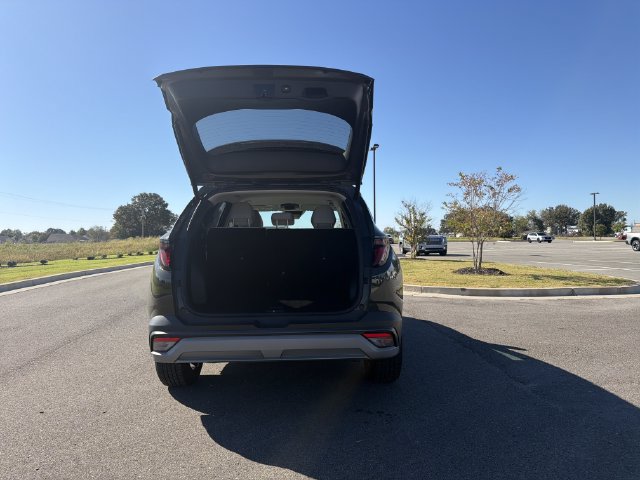 Used 2025 Hyundai Tucson SEL FWD image 18