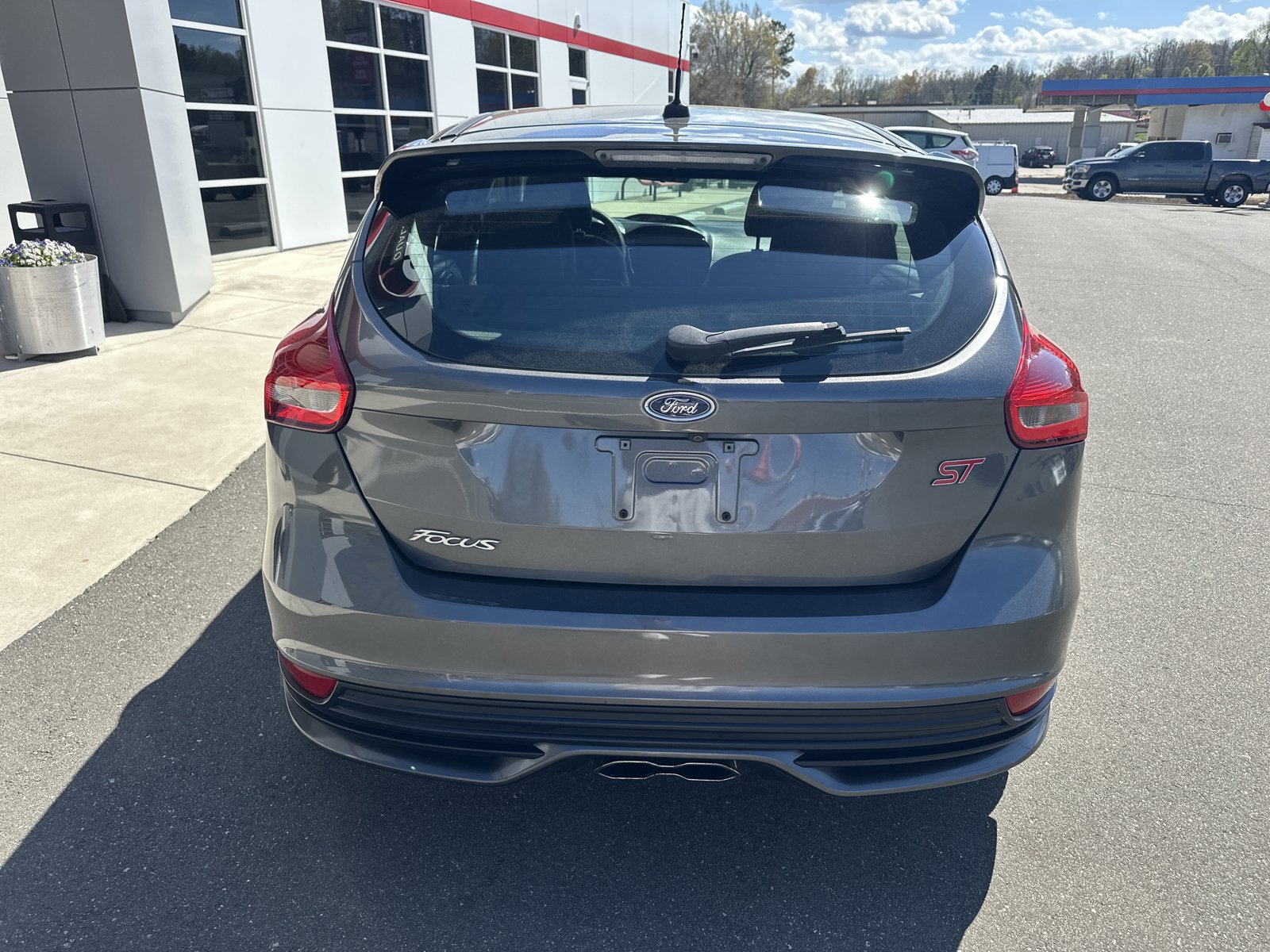 Used 2018 Ford Focus ST image 8