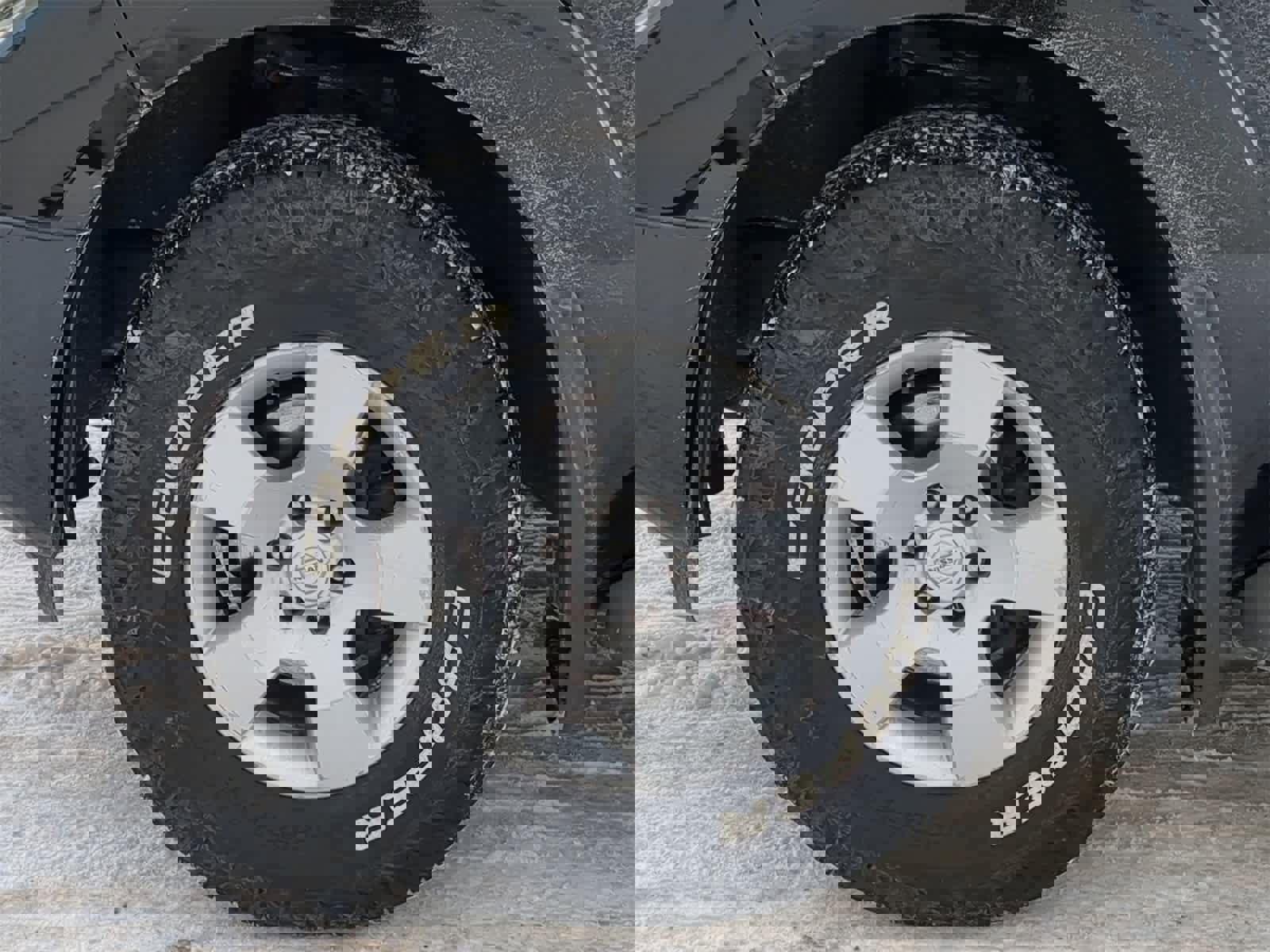 Used 2007 Nissan Pathfinder SE w/ SE Premium Pkg image 21