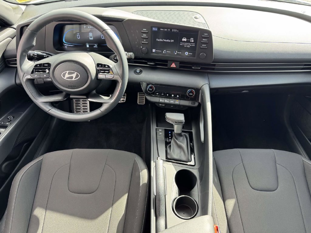 Used 2026 Hyundai Elantra Sport FWD image 12