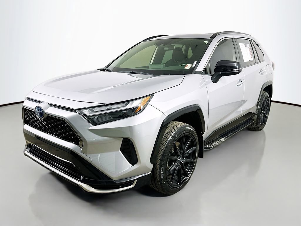 Used 2022 Toyota RAV4 SE w/ Weather & Moonroof Package image 3