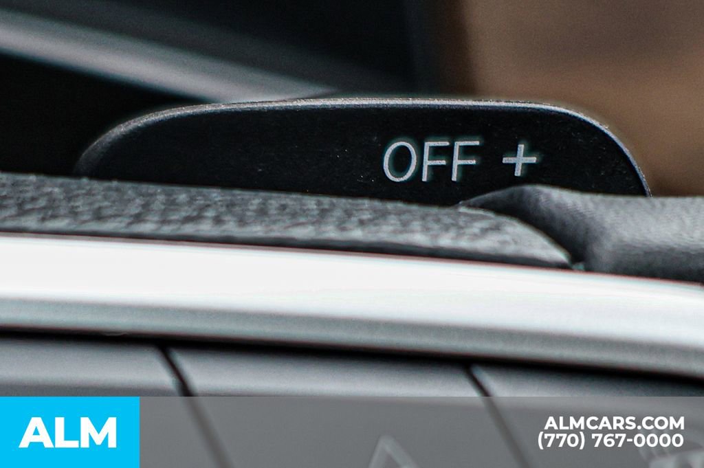 Used 2025 Volkswagen Atlas SE image 38