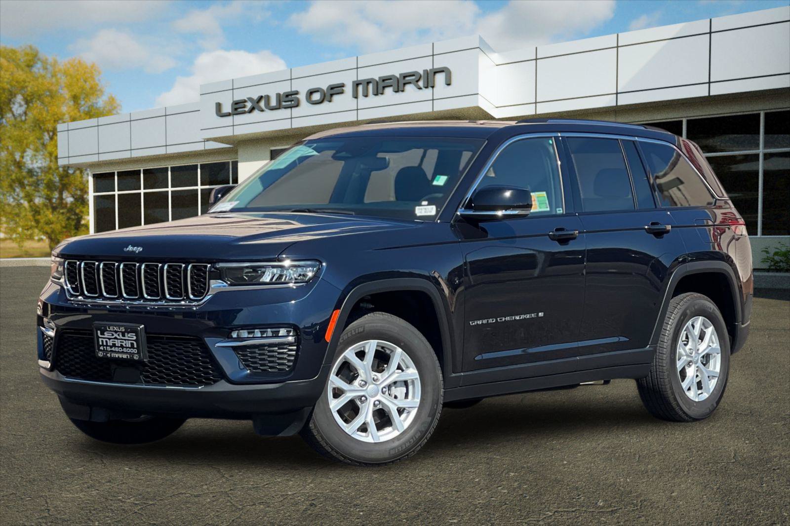 Used 2023 Jeep Grand Cherokee Limited w/ Trailer Tow Prep Group (B)