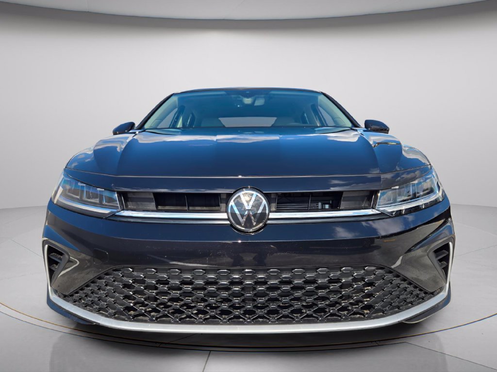 New 2027 Volkswagen Jetta SE FWD image 3