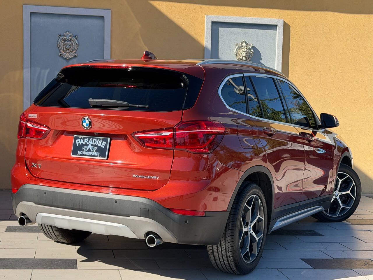 Used 2019 BMW X1 xDrive28i w/ Convenience Package AWD/4WD image 4