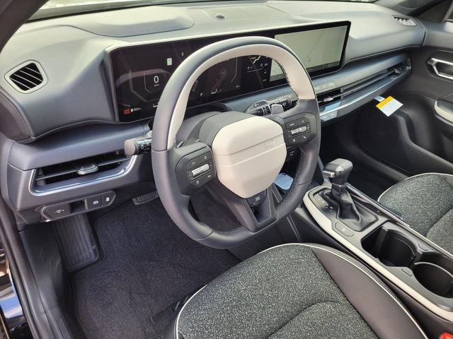New 2025 Kia K4 GT-Line w/ GT-Line Sunroof Package FWD image 9