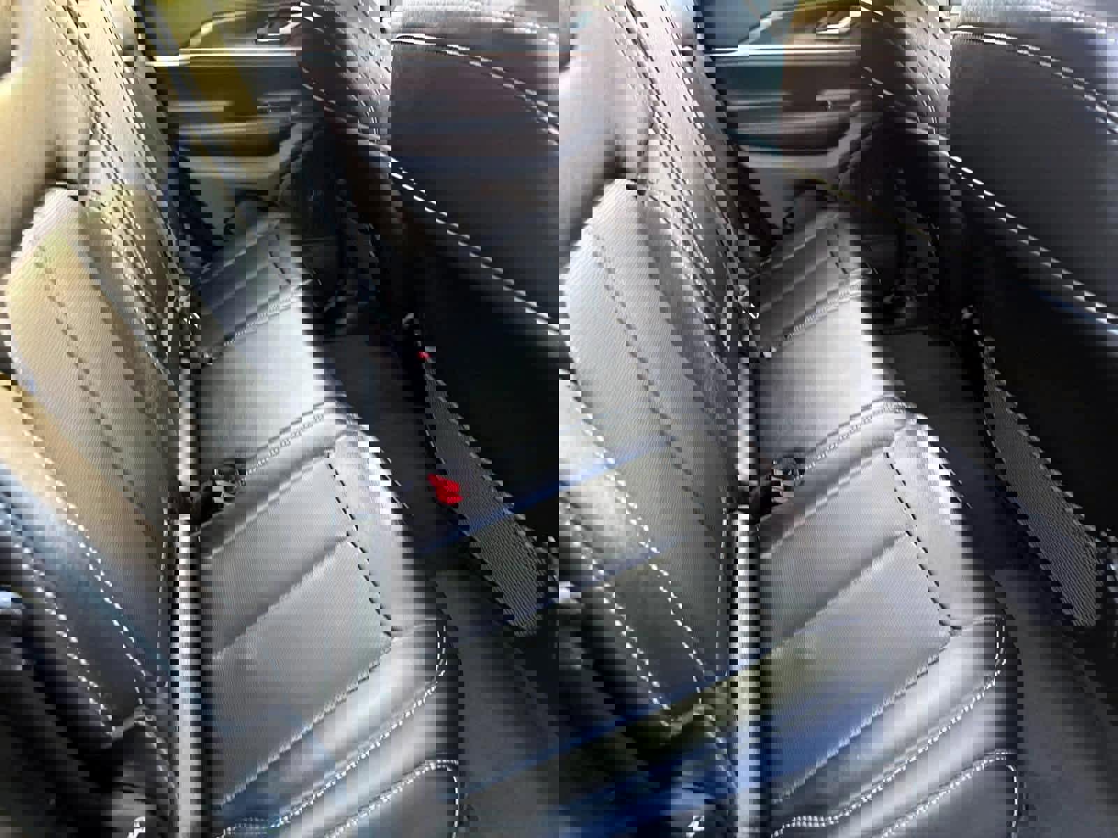 Used 2024 Jeep Grand Cherokee Limited w/ Luxury Tech Group II image 13