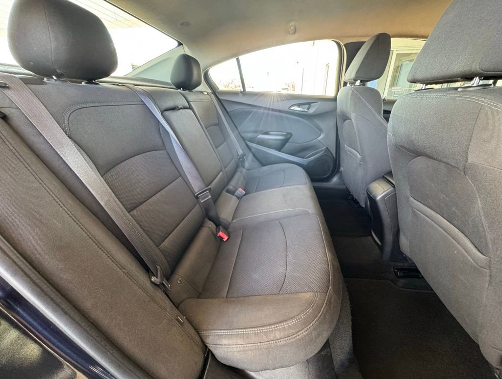 Used 2016 Chevrolet Cruze LT w/ Convenience Package image 28