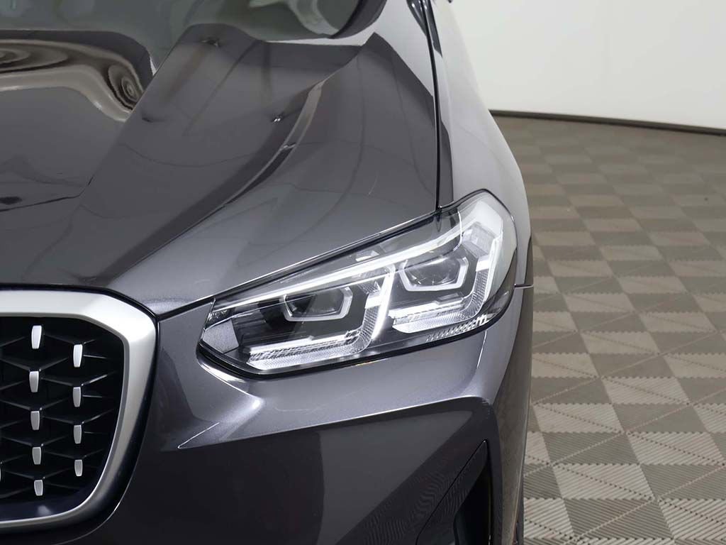 Used 2022 BMW X4 xDrive30i image 17