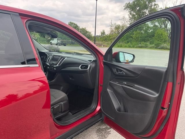 Used 2020 Chevrolet Equinox LT AWD/4WD image 17