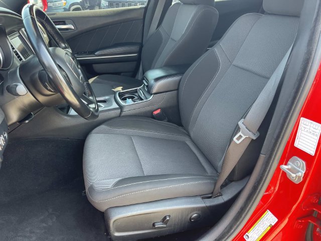 Used 2022 Dodge Charger SXT RWD image 23