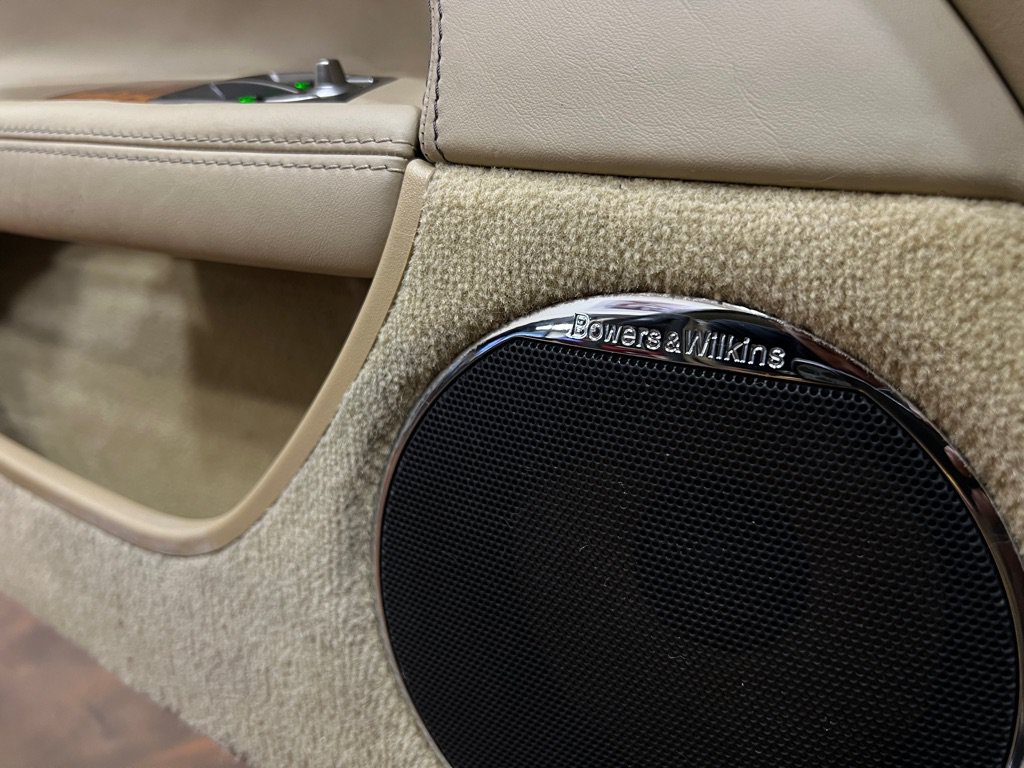 Used 2010 Jaguar XK Coupe RWD image 27