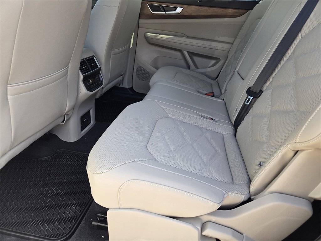 New 2026 Volkswagen Atlas SE image 21