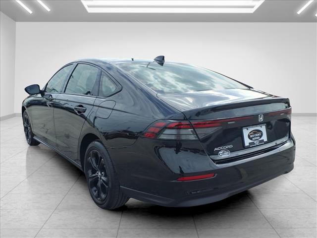Used 2025 Honda Accord SE image 8