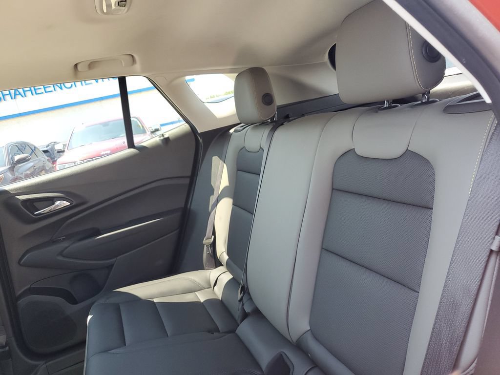 Certified 2024 Chevrolet Trax ACTIV w/ Sunroof Package FWD image 31