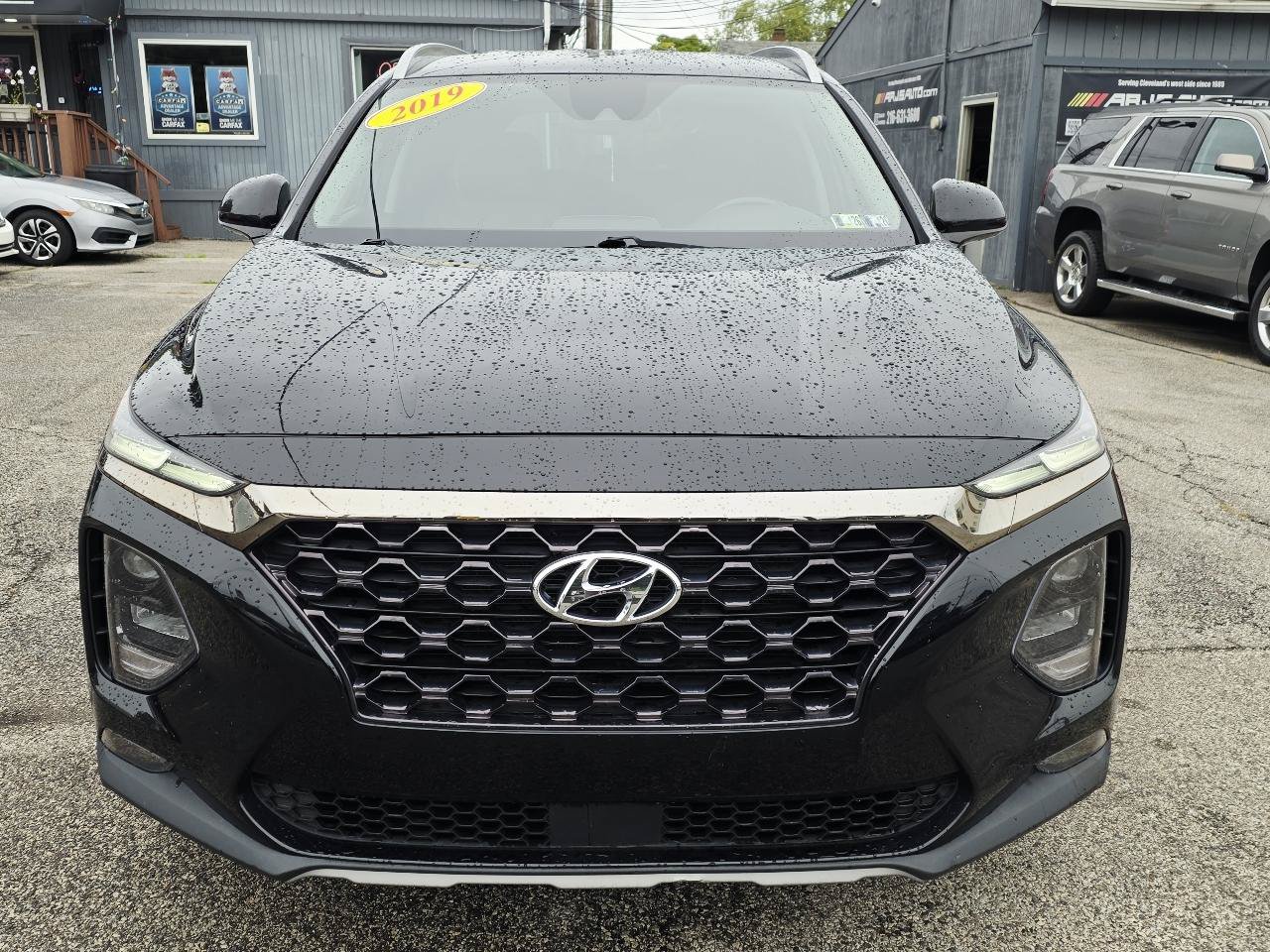 Used 2019 Hyundai Santa Fe SEL AWD/4WD image 2