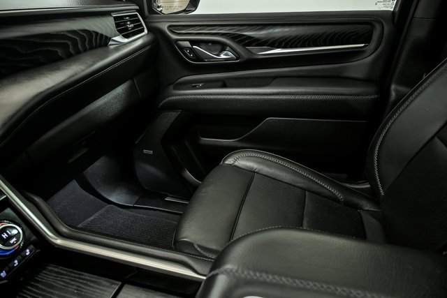 Used 2021 GMC Yukon Denali w/ Denali Premium Package image 28