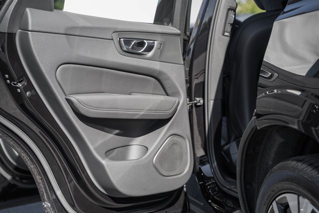 New 2026 Volvo XC60 B5 Plus w/ Protection Package Premier image 32