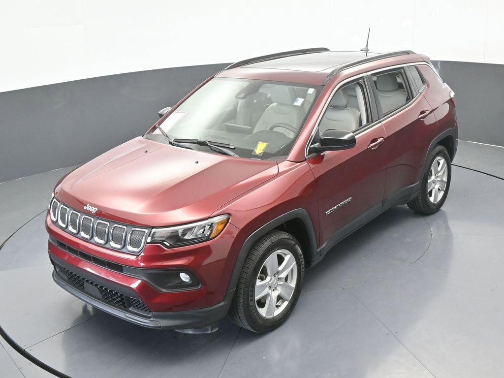 Used 2022 Jeep Compass Latitude w/ Sun and Sound Group image 46