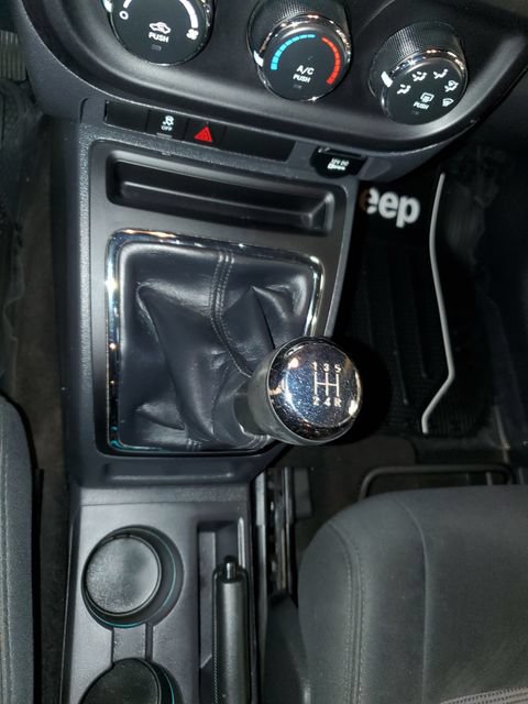 Used 2014 Jeep Patriot Sport w/ Power Value Group AWD/4WD image 25
