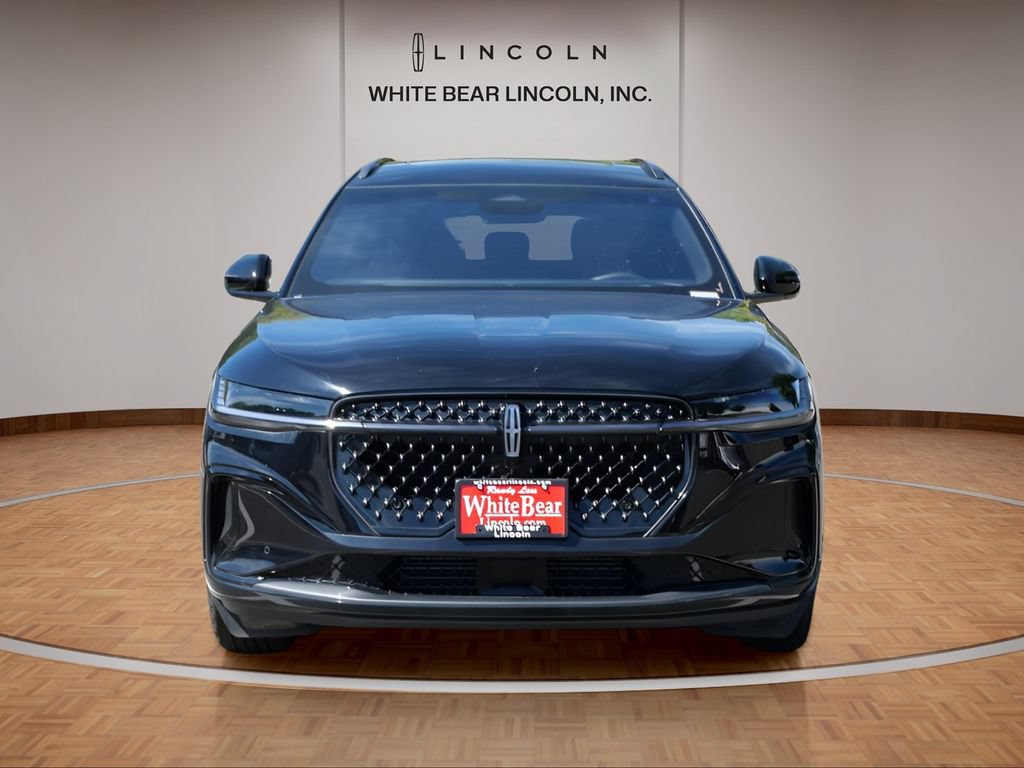 Used 2024 Lincoln Nautilus Reserve w/ Equipment Group 203A AWD/4WD image 2