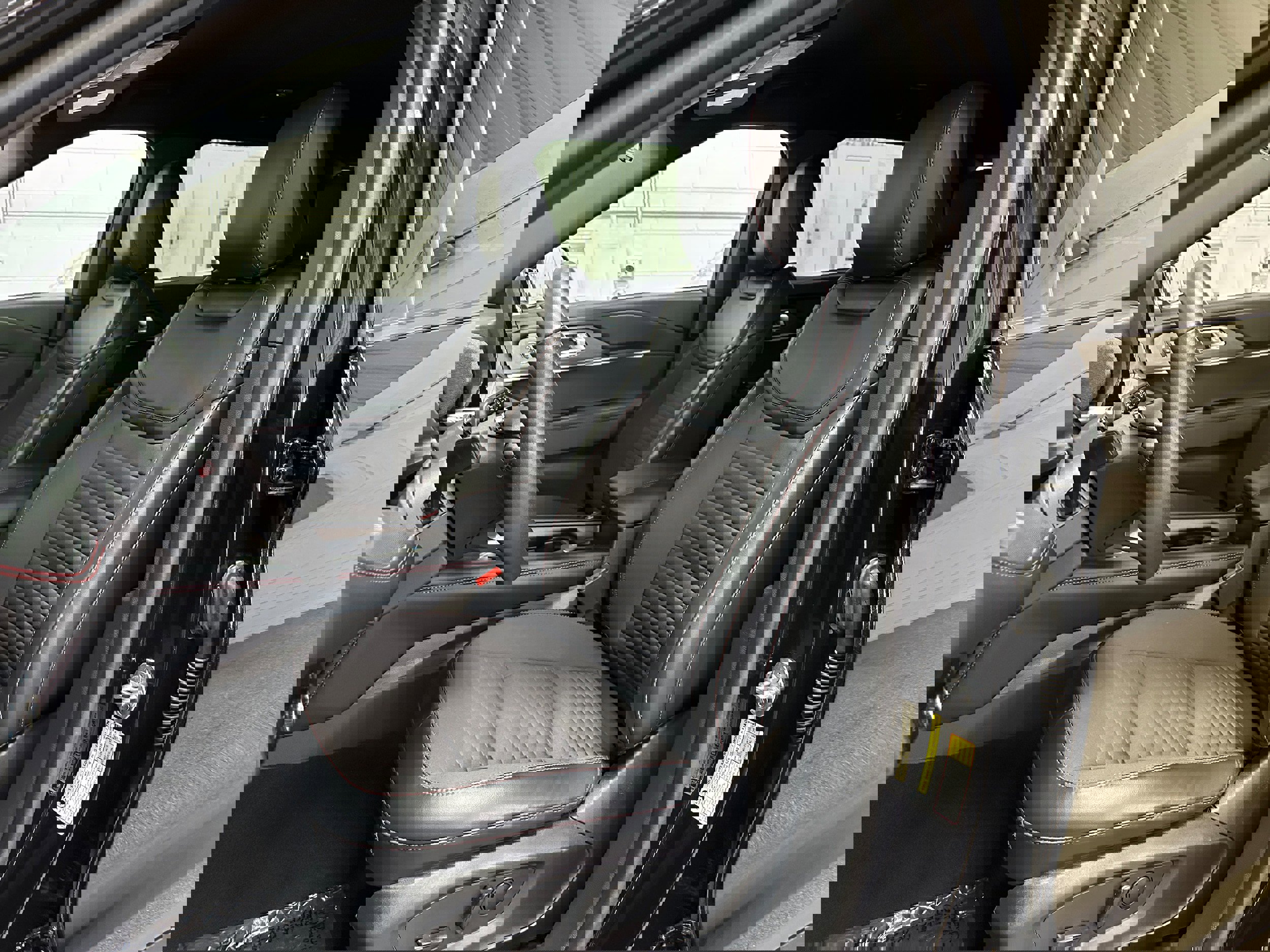 Certified 2025 Ford Explorer ST-Line image 8