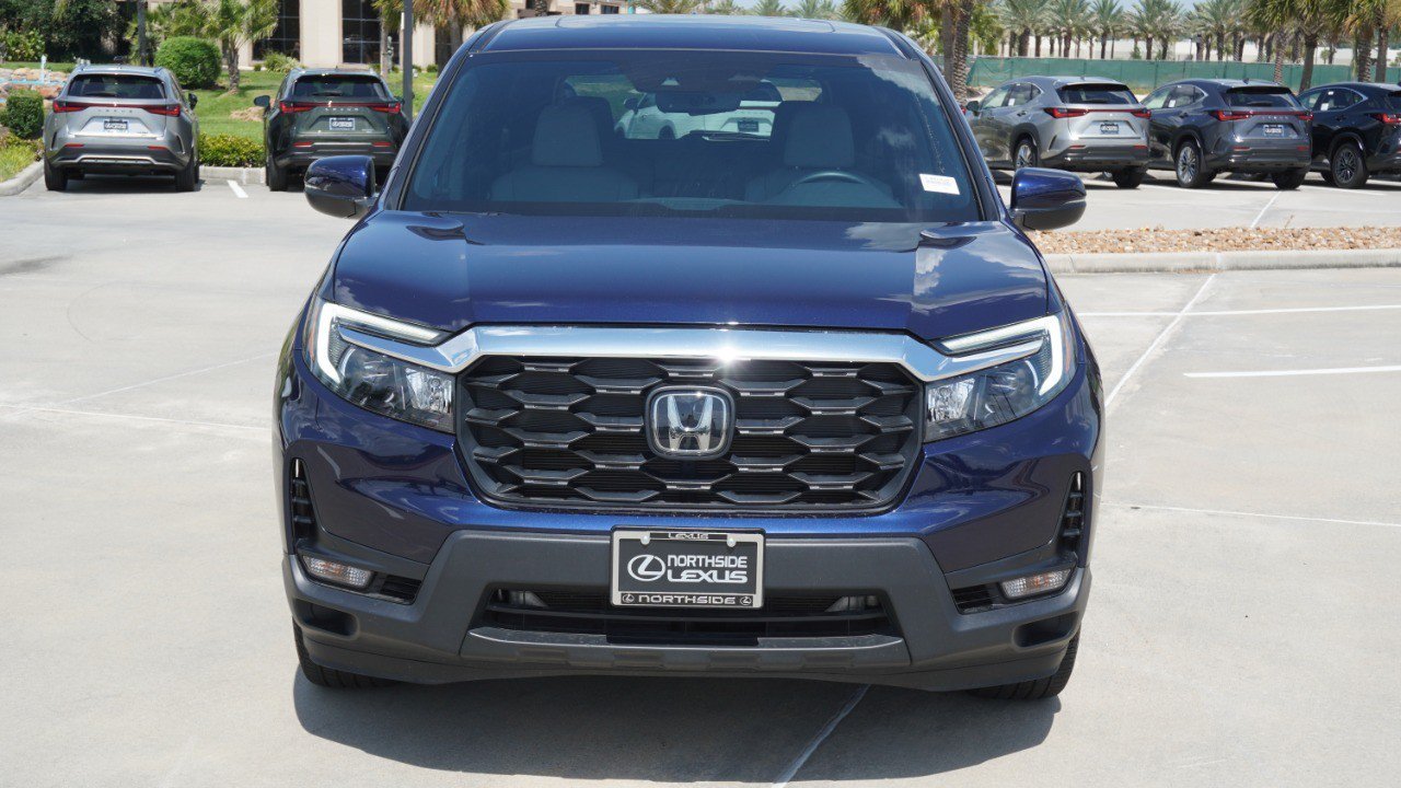 Used 2023 Honda Passport EX-L image 2