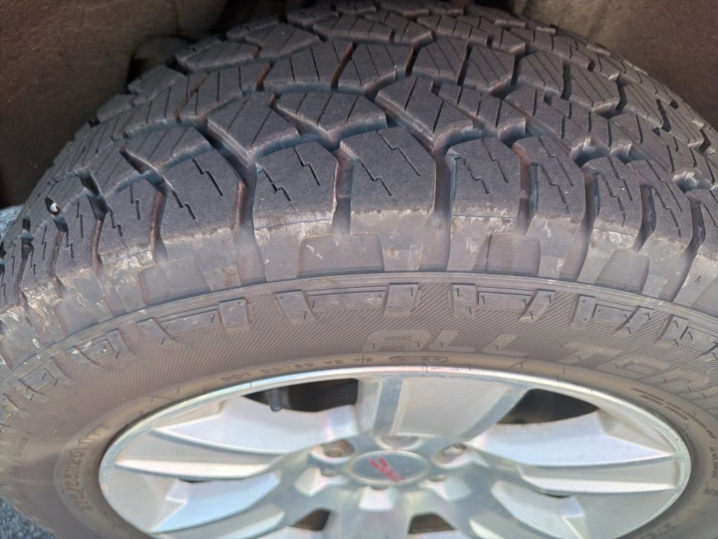 Used 2017 GMC Sierra 1500 SLE w/ SLE Value Package image 7