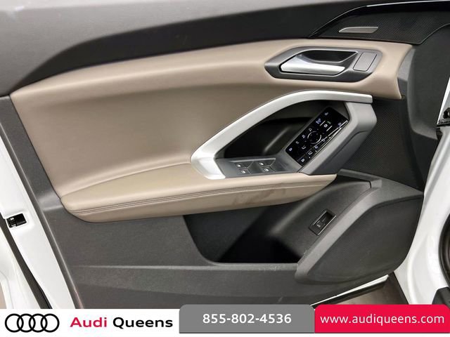 Used 2025 Audi Q5 Premium Plus w/ Premium Plus image 16