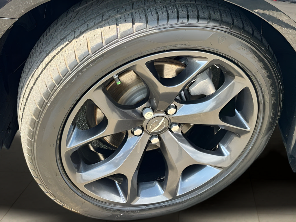 Used 2023 Chrysler 300 Touring L RWD image 22
