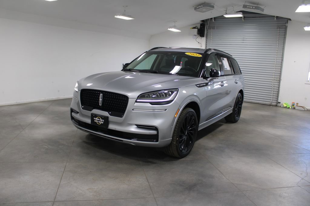 Used 2022 Lincoln Aviator Reserve w/ Equipment Group 201A image 4